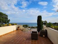 Increíble chalet en primera línea de mar con fantásticas vistas en Urbanización Mirador de Cala Romana