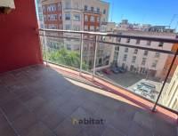 Piso en venta en Plaça Prim con terraza y 2 habitaciones